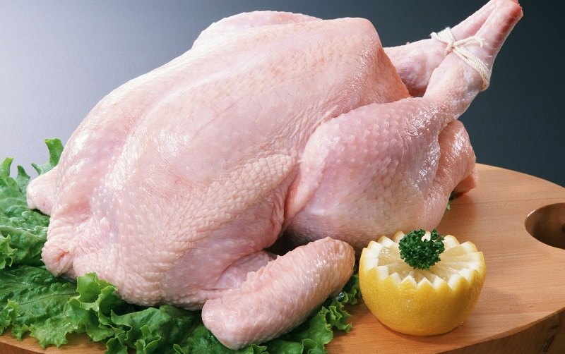 Thịt gà là thực phẩm không nên ăn khi bị đau buốt răng hàm