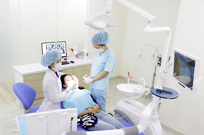 Nha khoa có đầy đủ các dịch vụ khám răng và thẩm mỹ răng miệng
