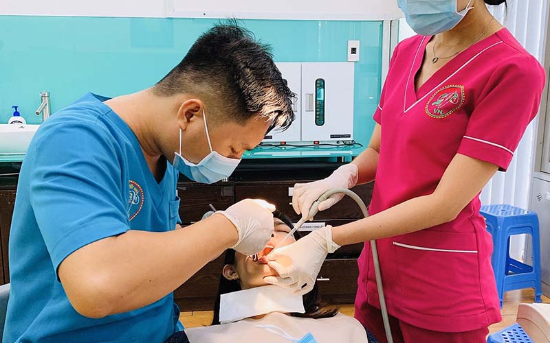 Phòng khám Việt Nha là nha khoa Quận 11 sở hữu đội ngũ y bác sĩ tay nghề cao