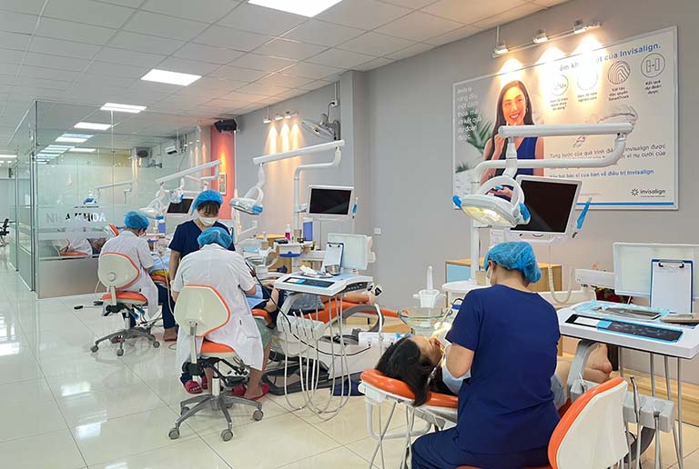 Nha Khoa Trâu Quỳ - Dr Hưng Dental Center