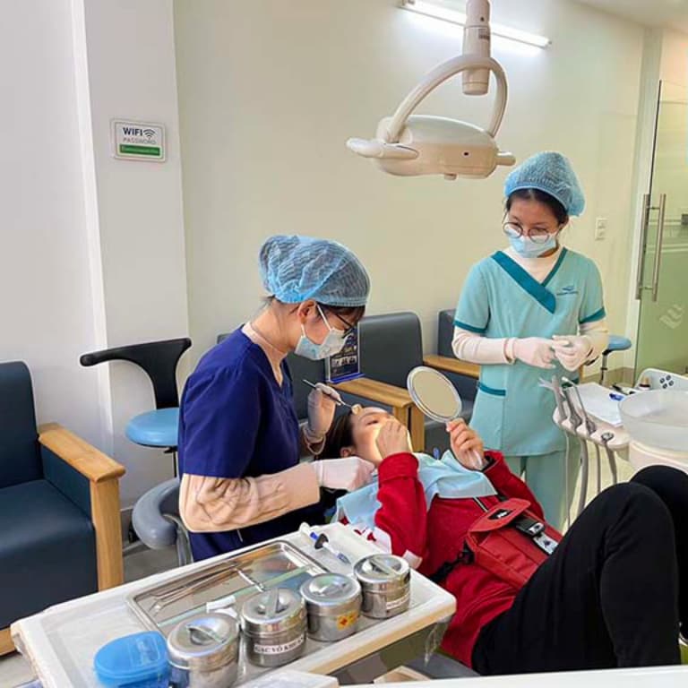 Nha khoa niềng răng Invisalign uy tín tại Hà Nội