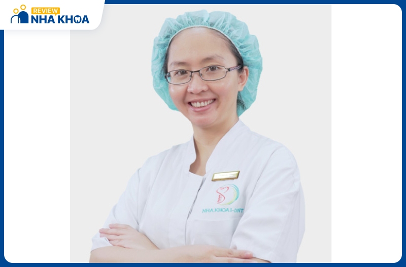 Tiến sĩ - Bác sĩ Trần Thị Nguyên Ny là bác sĩ niềng răng giỏi ở TPHCM