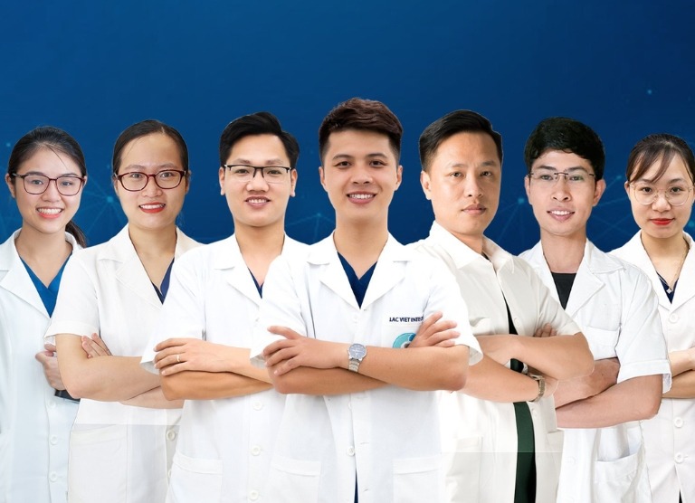 Đội ngũ bác sĩ Nha khoa Lạc Việt