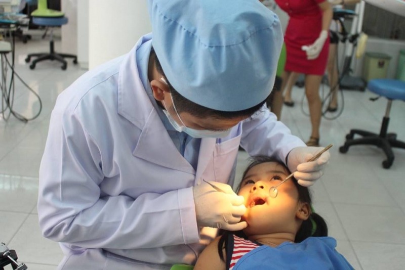 Nha khoa Sài Gòn cơ sở Khánh Hòa điều trị bệnh lý răng hàm mặt cho trẻ em