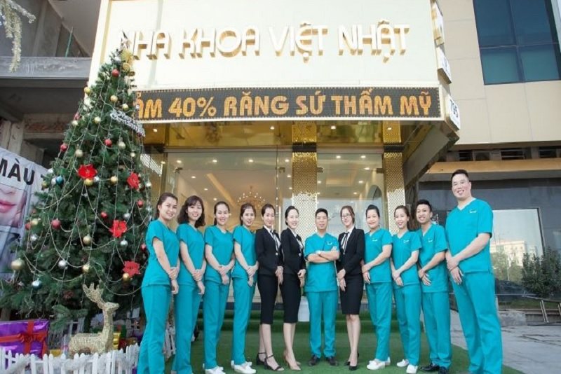 Nha khoa Việt Nhật với nhiều bác sĩ có kinh nghiệm lâu năm